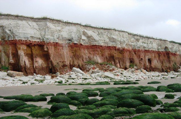 File:Carrstone at Hunstanton.jpg