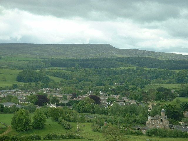 File:Caton Village - geograph.org.uk - 13172.jpg