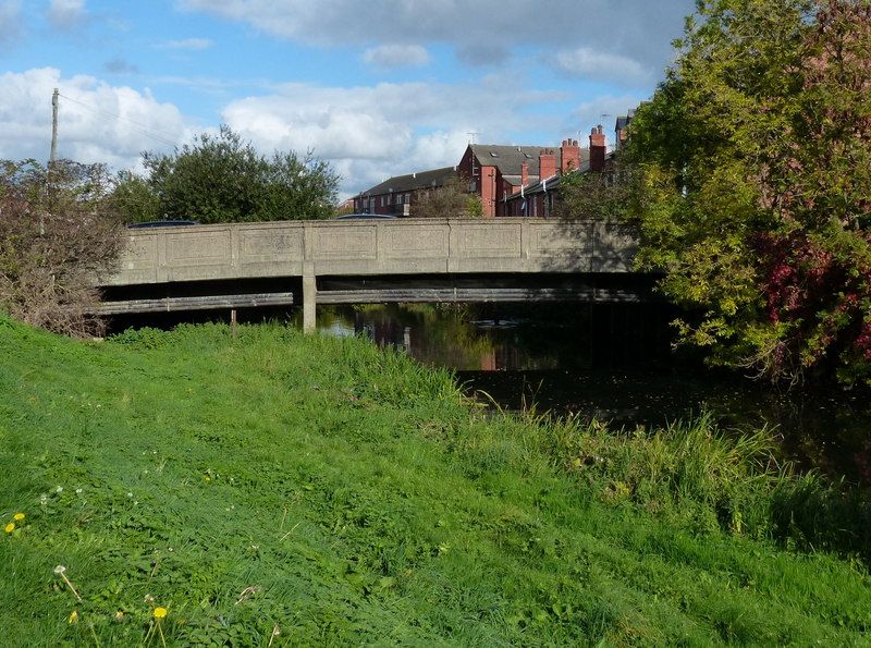 File:Dixon Street Bridge (geograph 4709803).jpg