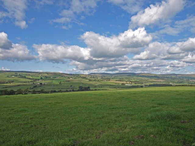 File:Garnock Valley - geograph.org.uk - 974373.jpg