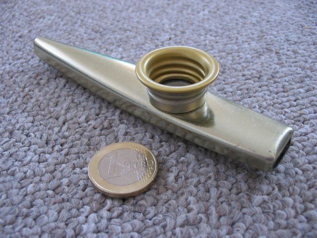 File:Kazoo.jpg