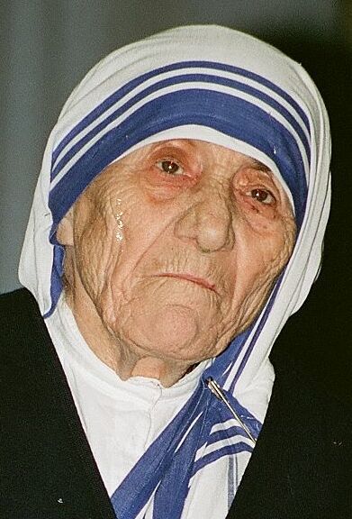 File:Mother Teresa 1995 (cropped).jpg