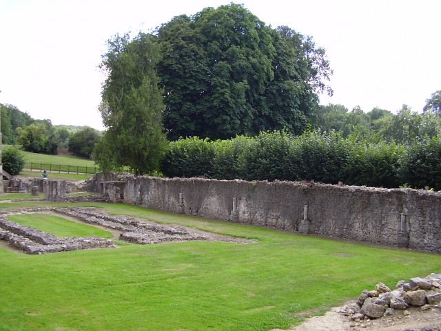 File:Port-Royal-des-Champs Les ruines de l'abbaye.JPG