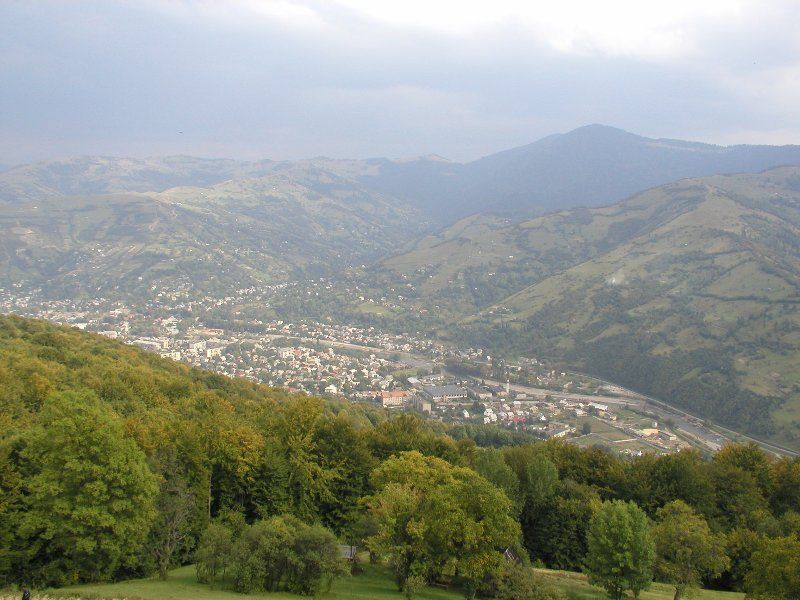 File:Rakhiv.jpg