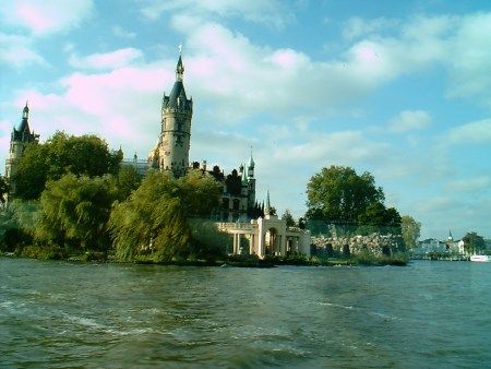 File:Schwerin castle.jpg