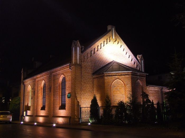 File:Adoration Chapel in Kwidzyn.jpg