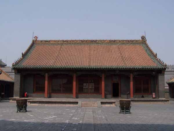 File:Mukden palace Qingning Palace02.jpg