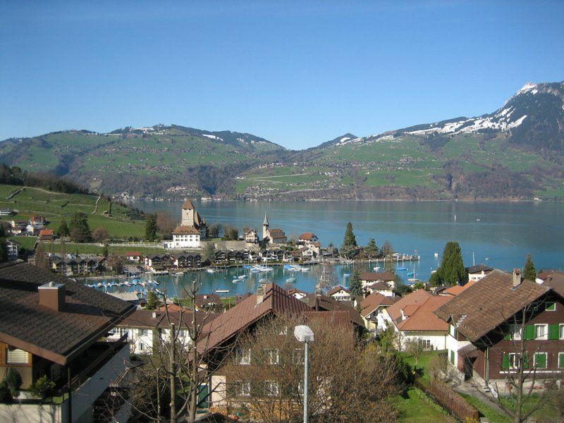 File:Spiez BE 2006.jpg