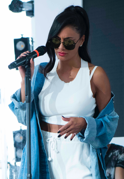 File:2018-Moscow-Soundcheck-Scherzinger-Monceau.png