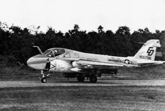 File:A-6A Intruder VMA(AW)-533 at Nam Phong c1973.JPG