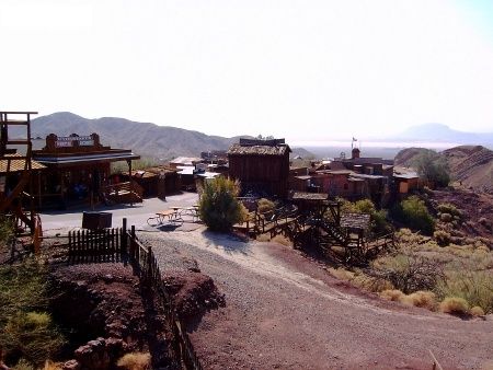 File:Calico Ghost Town 2004.jpg