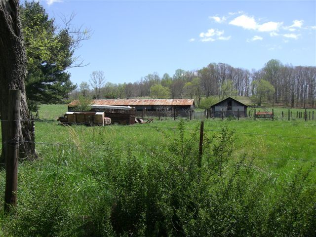 File:Cowbarn.JPG