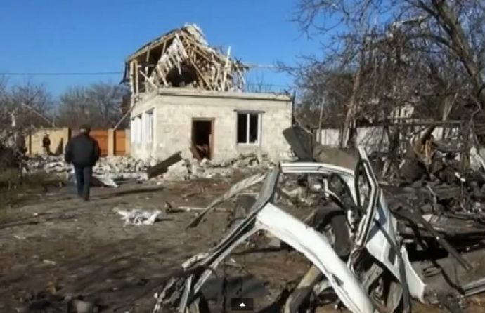 File:Donetsk suburb after shelling.jpg