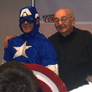 File:JoeSimonatNYComicCon2006.jpg