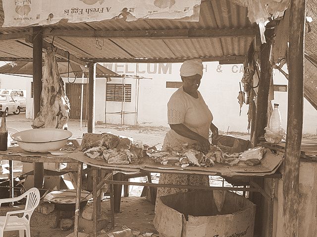 File:Mbizo Woman Vender.jpg