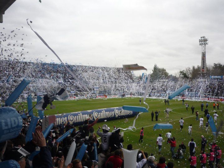 File:Quilmes Cancha Partido.jpg