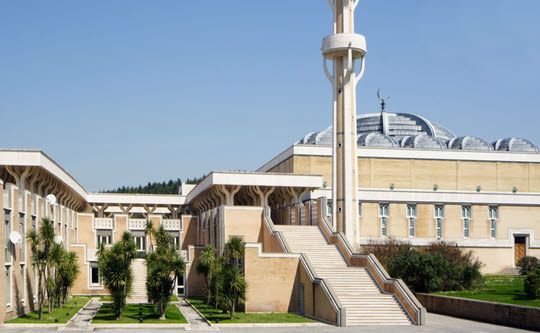 File:Rome Masjid.jpg