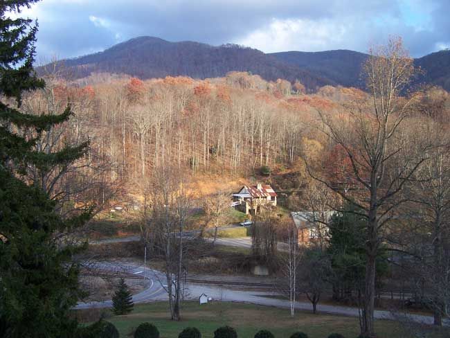 File:Balsam Inn View.jpg