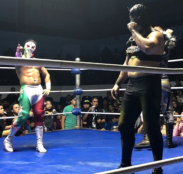 File:Bandido and Flamita in Querétaro.jpg