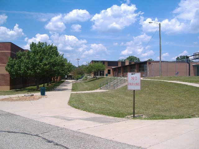 File:Huntington High School.JPG