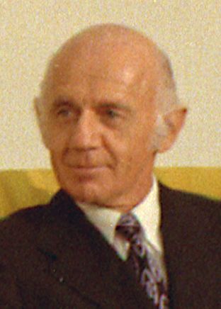 File:McMahon 1971 (cropped).jpg