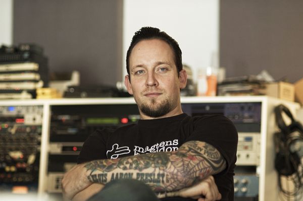 File:Volbeat Michael Poulsen 2009.jpg