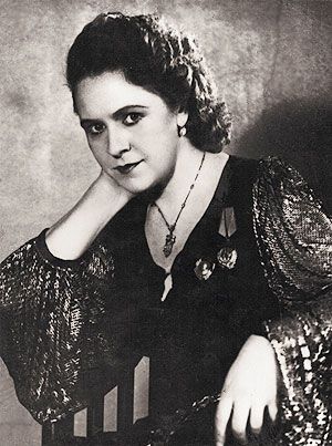 File:Łarysa Aleksandroŭskaja. Ларыса Александроўская (1937).jpg