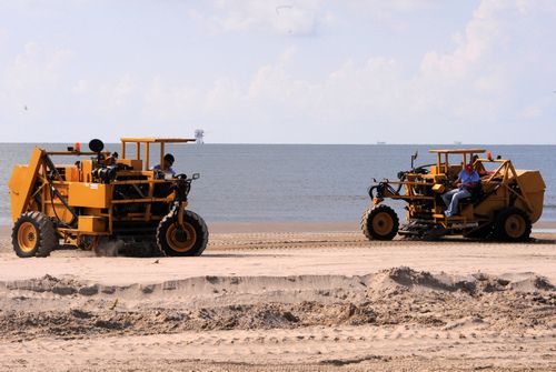 File:Deepwater Horizon Response Sandboni.jpg