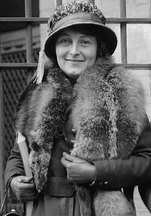 File:Edith Mason 1915.jpg