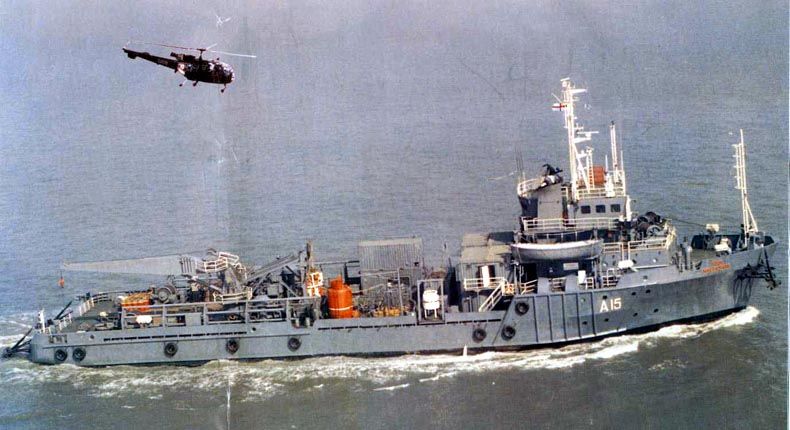 File:INS Nireekshak (A15).jpg