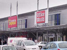 File:Office World Dundee 2004.jpg