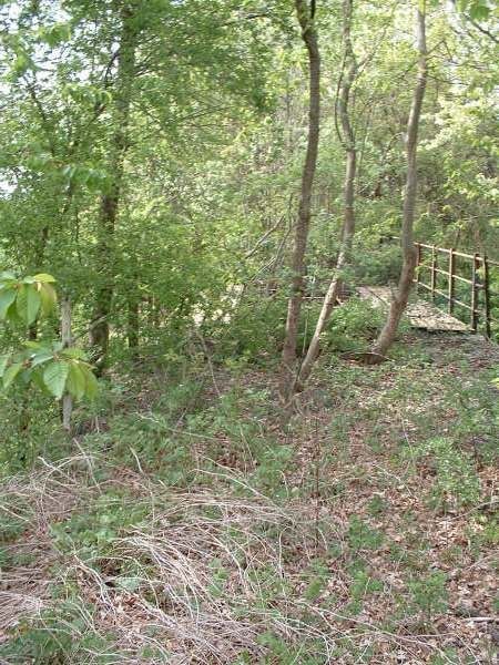 File:Old railroadtrack Laupheim-Schwendi.JPG