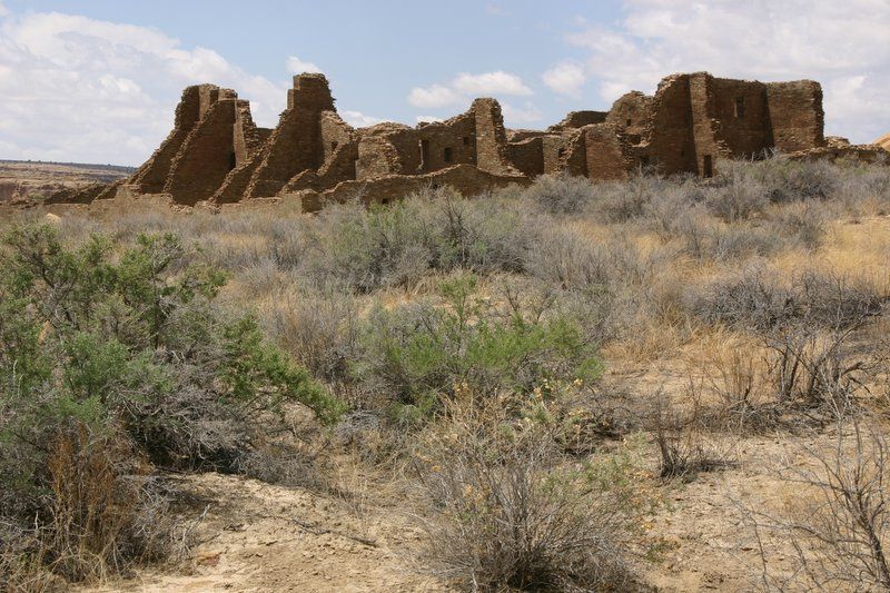 File:PuebloBonito2006.JPG