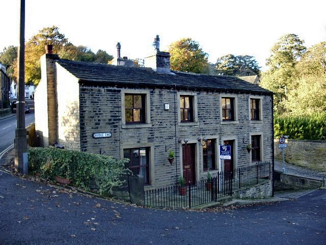 File:Bridge End - geograph.org.uk - 1129425.jpg