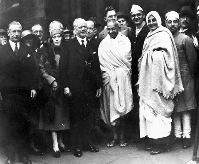 File:Gandhi at Darwen.jpg