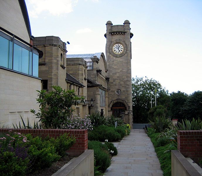 File:HornimanMuseumfront.jpg