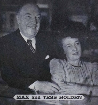 File:Max Holden magician.png