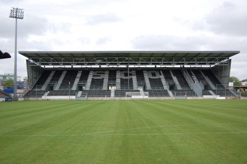 File:Nouvelle tribune coubertin angers sco.jpg