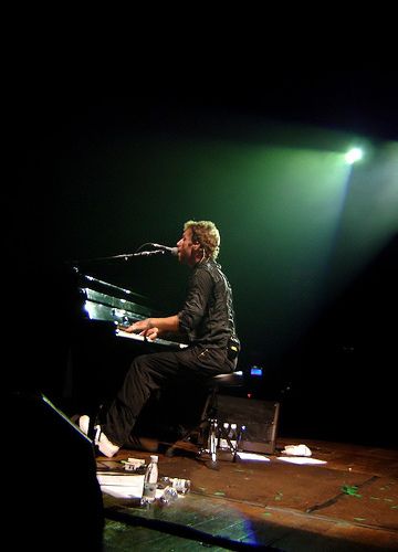 File:Chris Martin - Trouble07.jpg