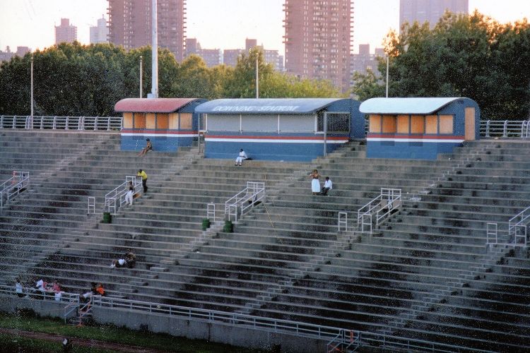 File:Downing Stadium Randalls Island bb.jpg