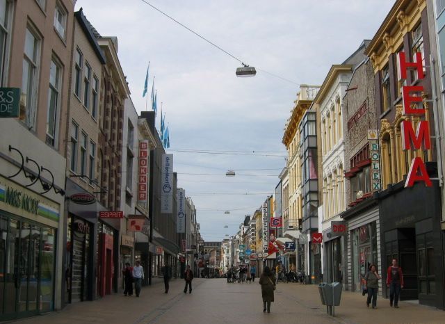 File:Herestraat Groningen.JPG