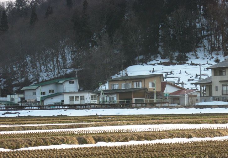 File:Jr yonesaka narushima st.jpg