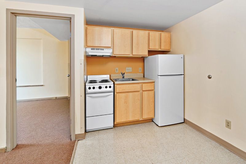 File:Rank 09 Biltmore Tower Q1611 Kitchen.jpg