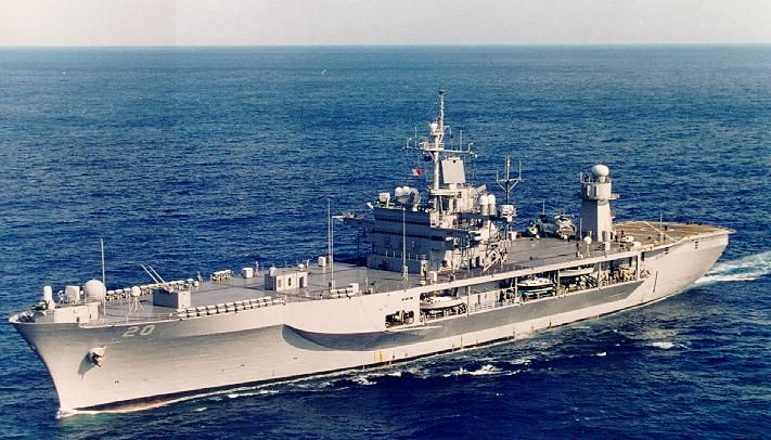 File:USS Mount Whitney;10012001.jpg