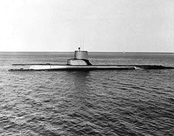 File:USS Picuda (SS-382).jpg