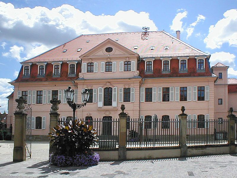 File:Boennigheim-stadionschloss.jpg