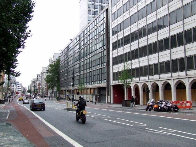 File:Farringdon Street - geograph.org.uk - 3156731.jpg