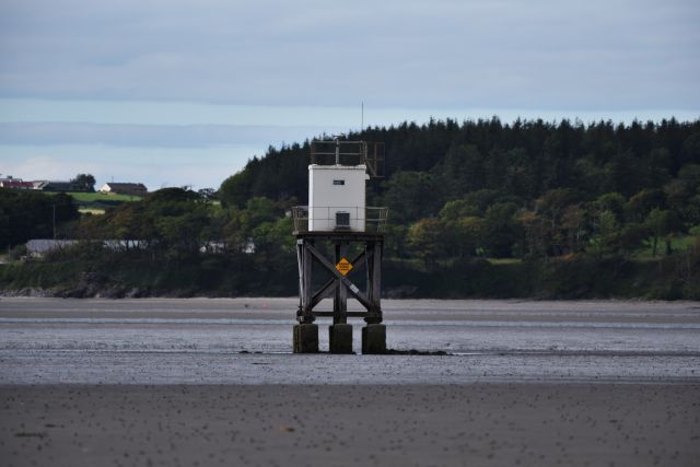 File:Lower Rosses Lighthouse.jpg