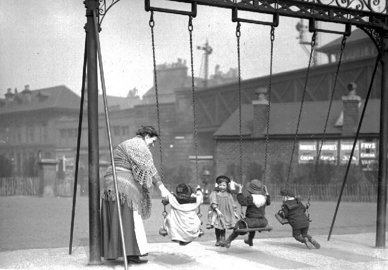 File:Main street gorbals 1911.jpg