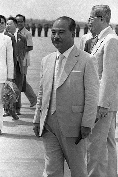 File:Prince Souphanouvong.jpg